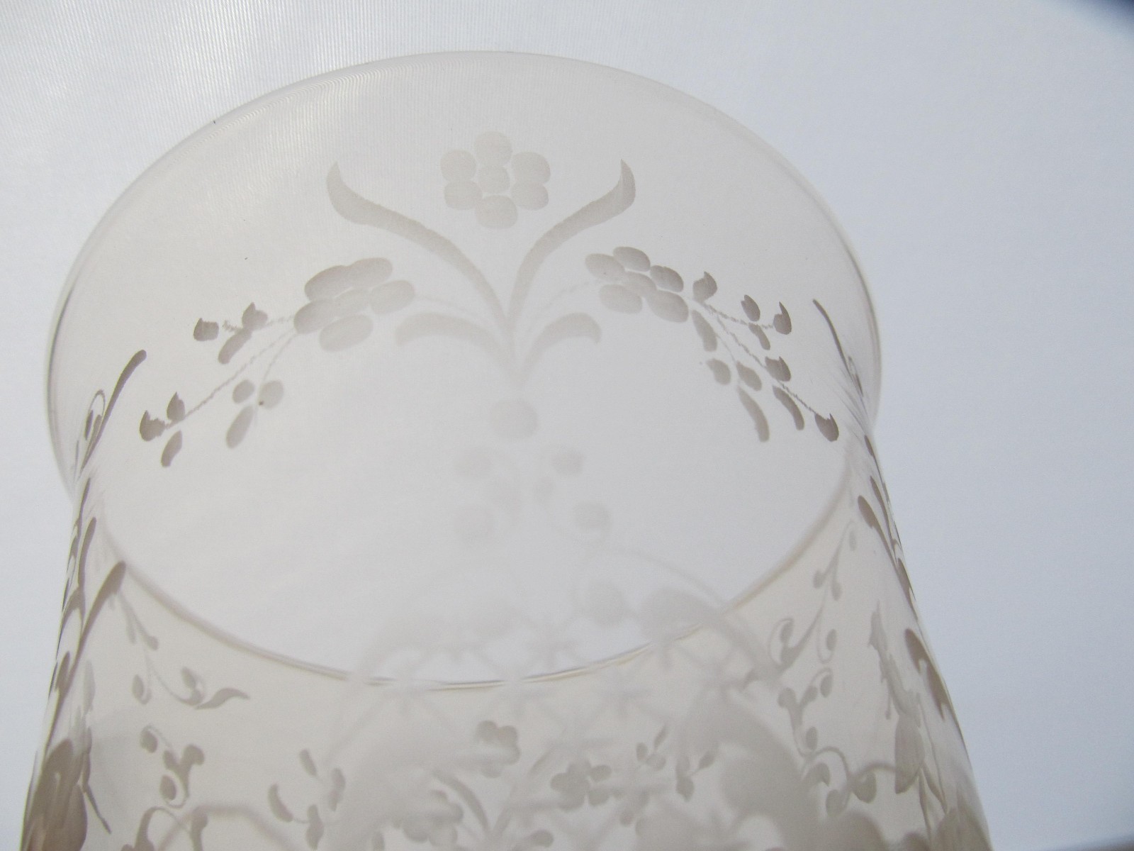 Vtg. Venetian Murano Glass GOBLET Handblown E. Barovier Victorian Scene