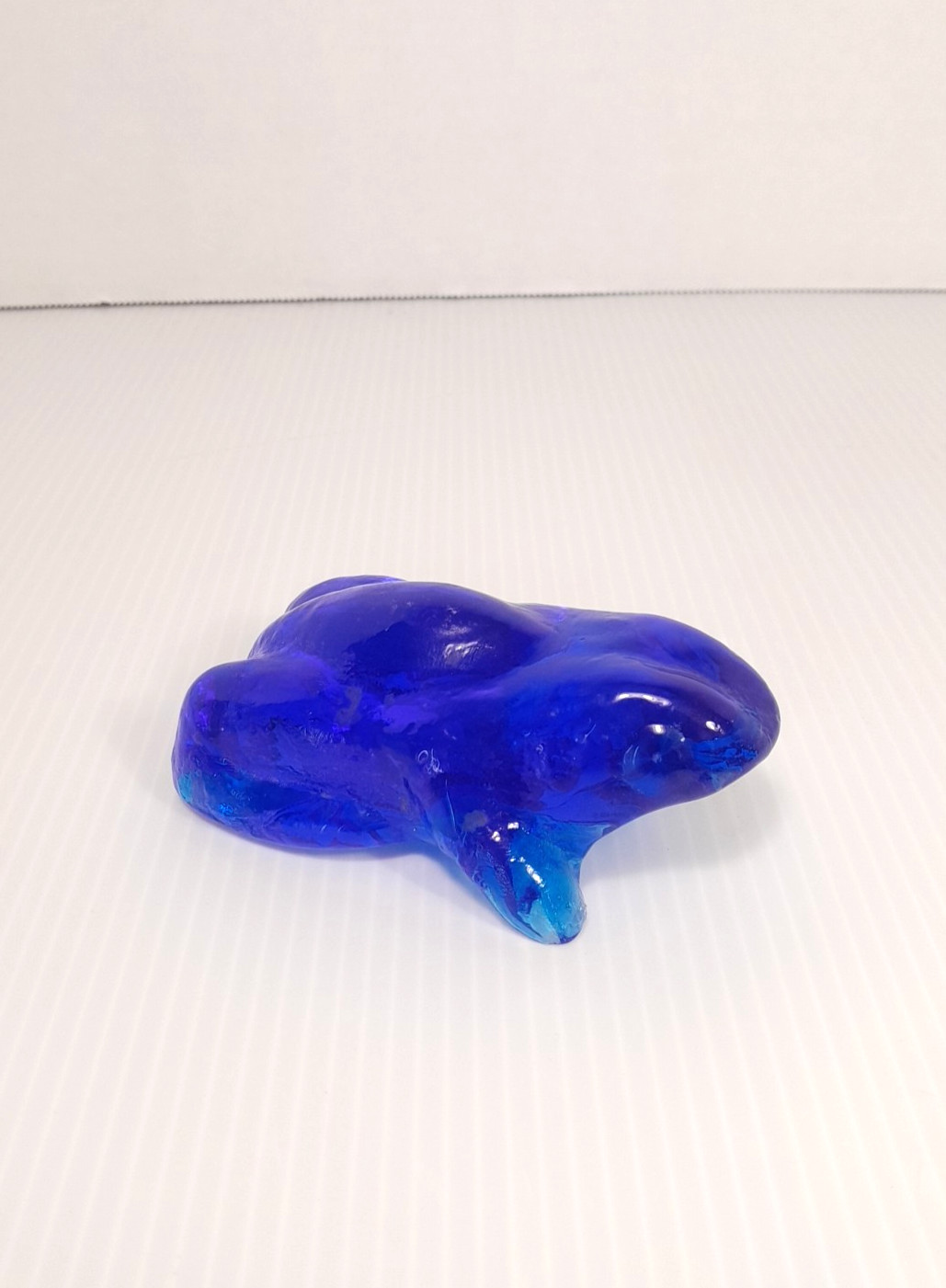 Vintage Blenko Cobalt Art Glass Blue Frog Toad Figurine Paperweight 3.75″