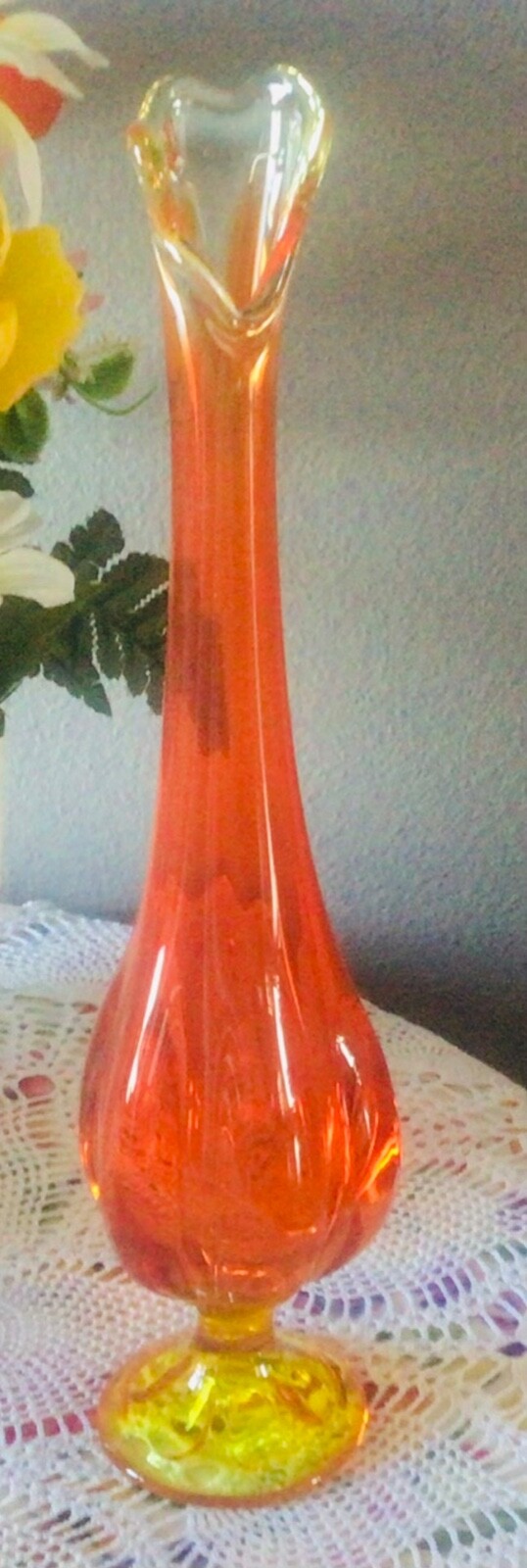 Vtg L.E. Smith MCM Viking Glass 6 Petal 15″ Swung Vase in Persimmon Amberina