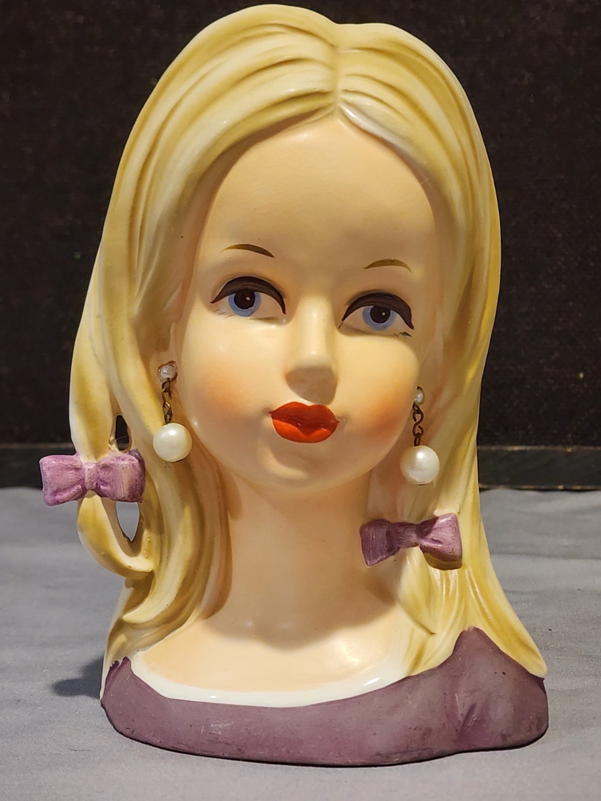 Vintage Relpo 2004 Teen Girl Purple Bows Head Vase Original Pearl Earrings