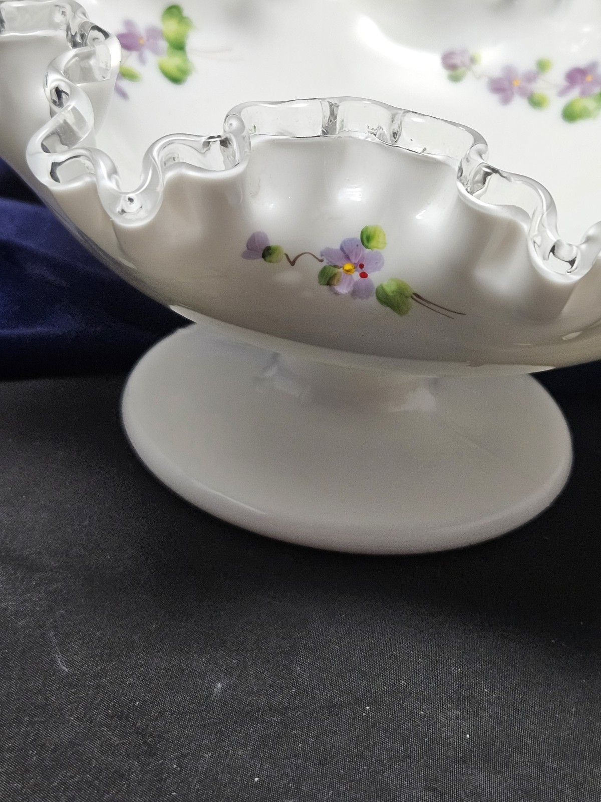 FENTON – VINTAGE “Violets in the Snow” footed compote dish – SIGNED