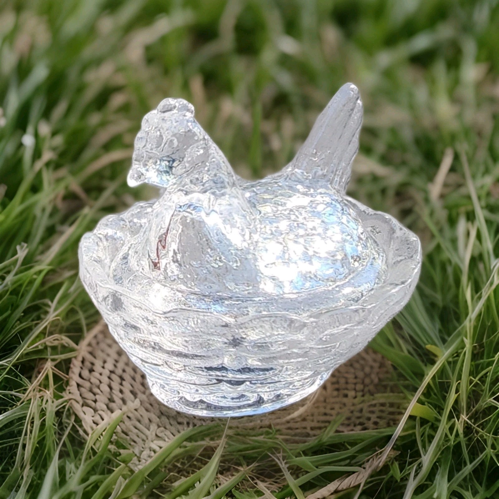 Crystal Clear Hen Chick Salt Seller Trinket Covered Basket Nest Mark R