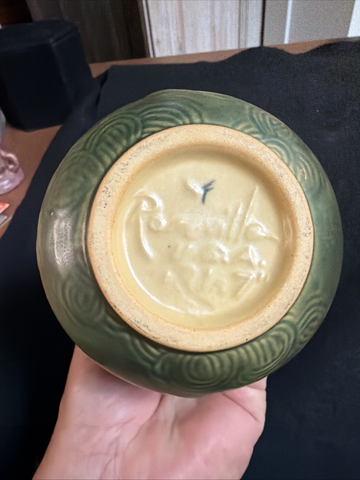 Vintage Roseville Lily Pottery Vase 131-7