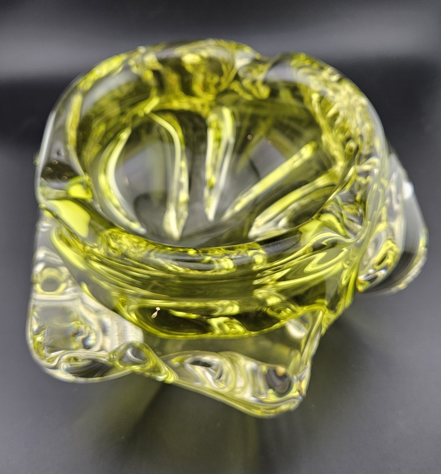 Stunning Mid-Century Murano Sommerso Heavy Canary Yellow Glass Art Bowl Vintage
