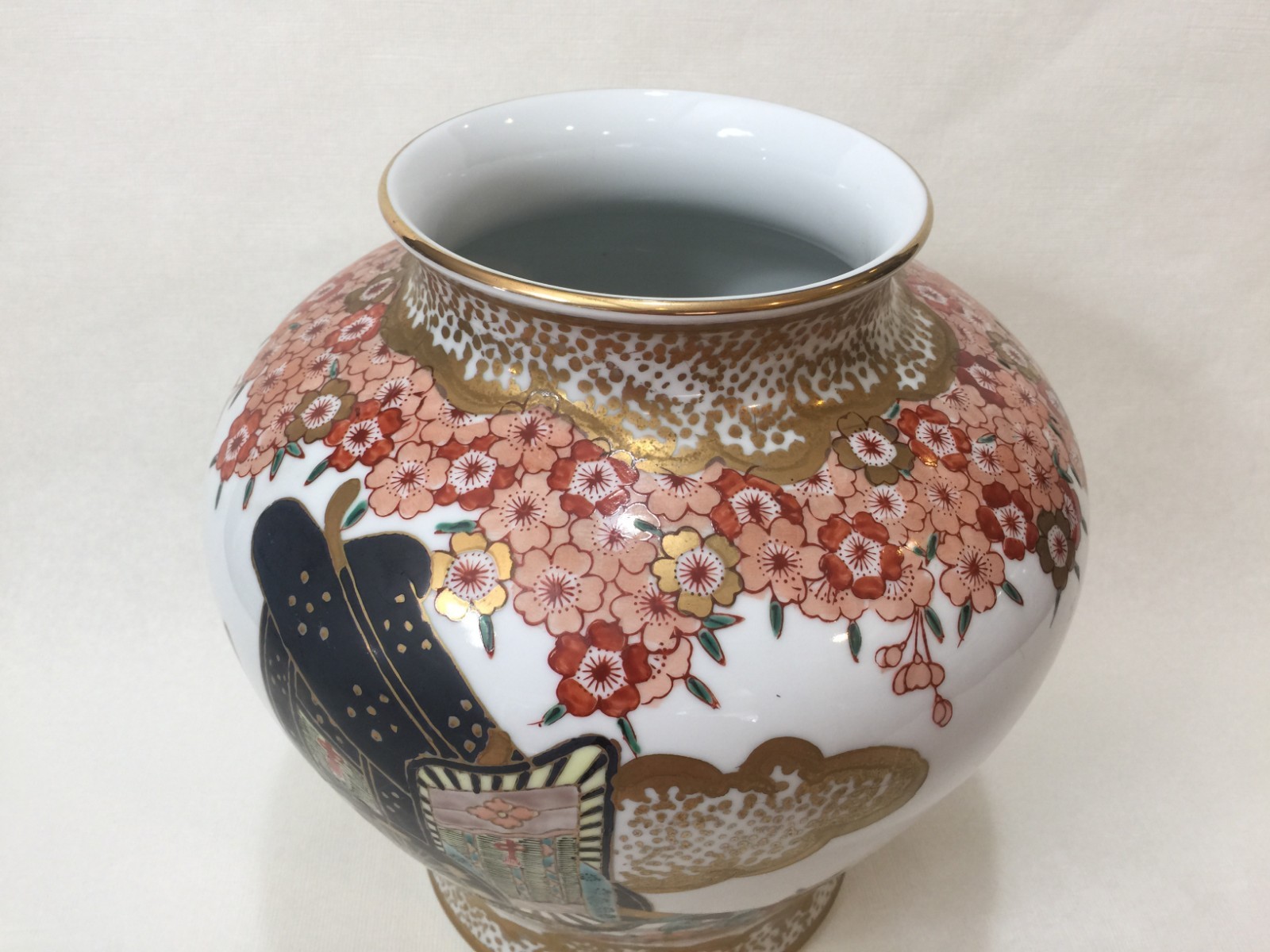 Vintage Japanese Arita Pottery Handpainted Flower Vase, 10 1/2″ Tall x 10″ Wide