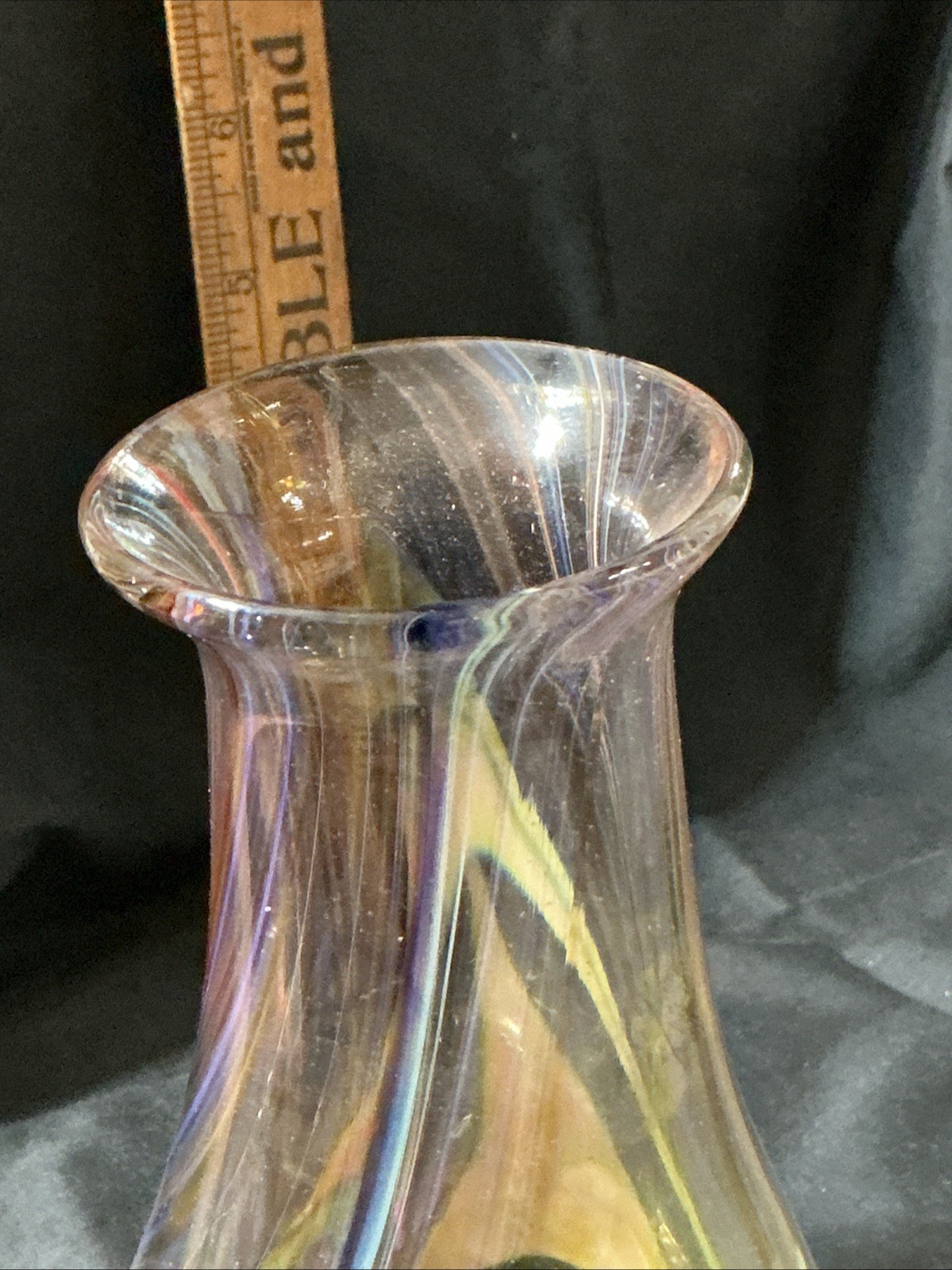 Vintage Swirl Pattern Hand Blown Glass Vase 6 Inches Tall Unmarked