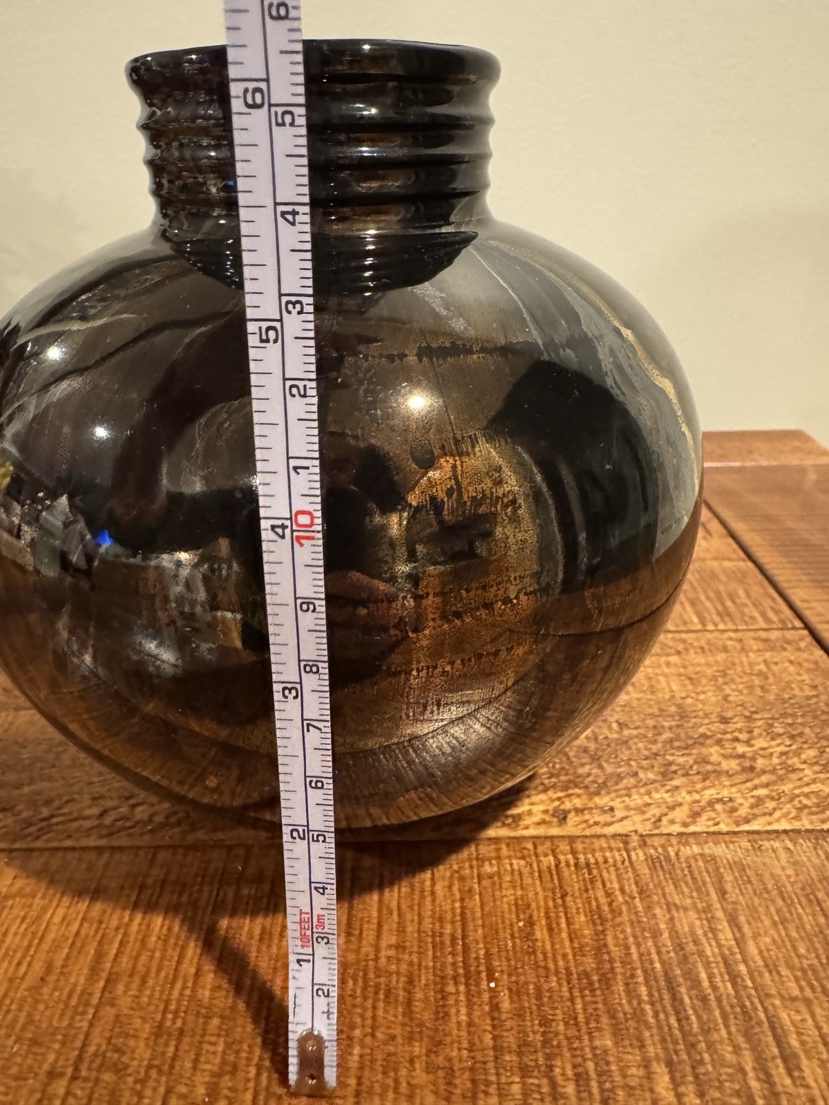 Vintage Haegar Black Gold Rounded Vase Approx 6”