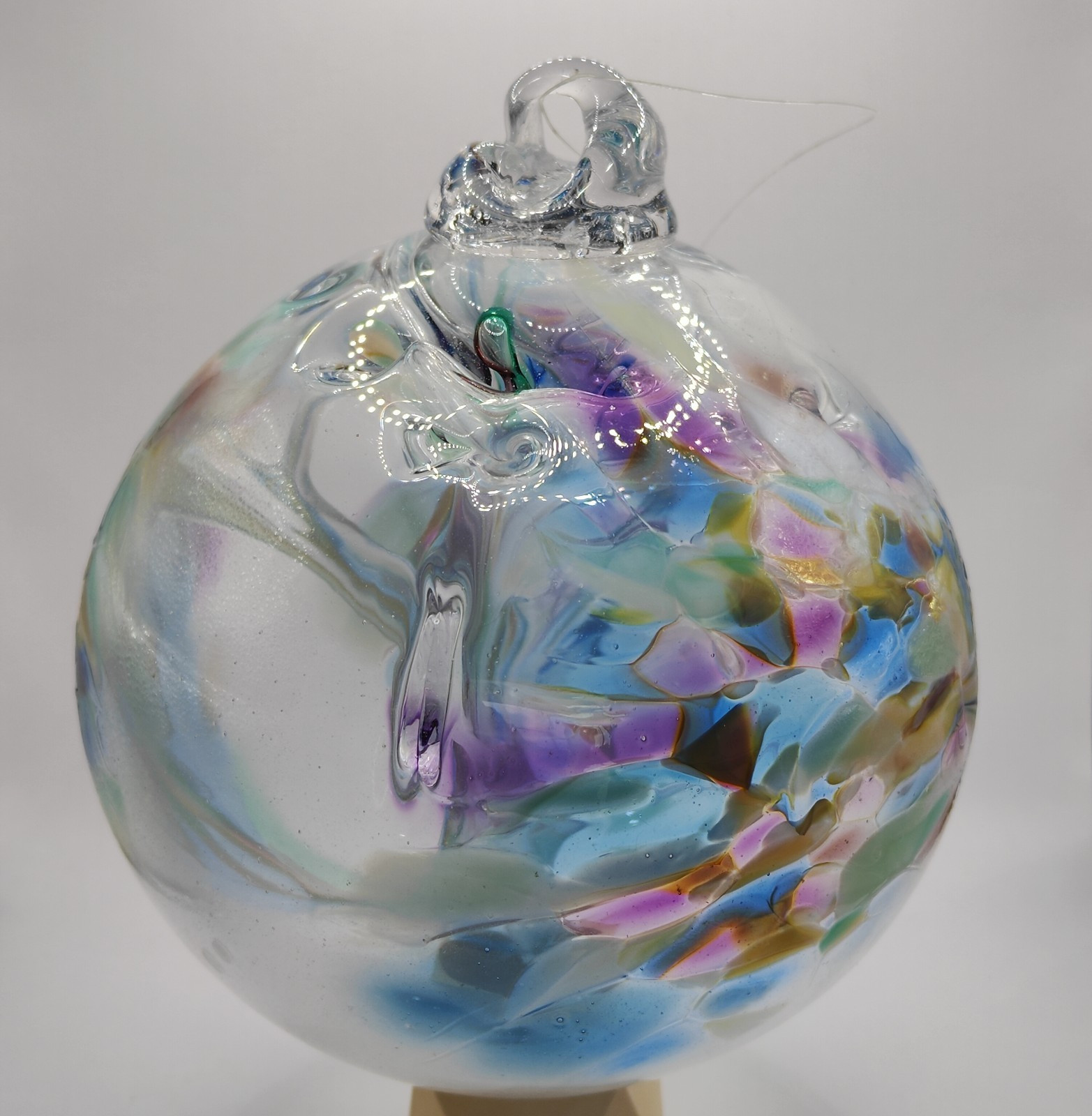 KITRAS 6″ Large Art Glass Tree Orb Sphere Ornament Witches Rainbow Gazing Ball