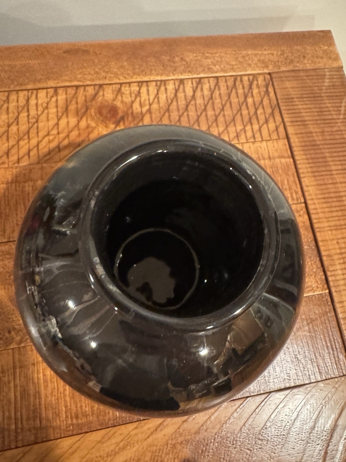 Vintage Haegar Black Gold Rounded Vase Approx 6”