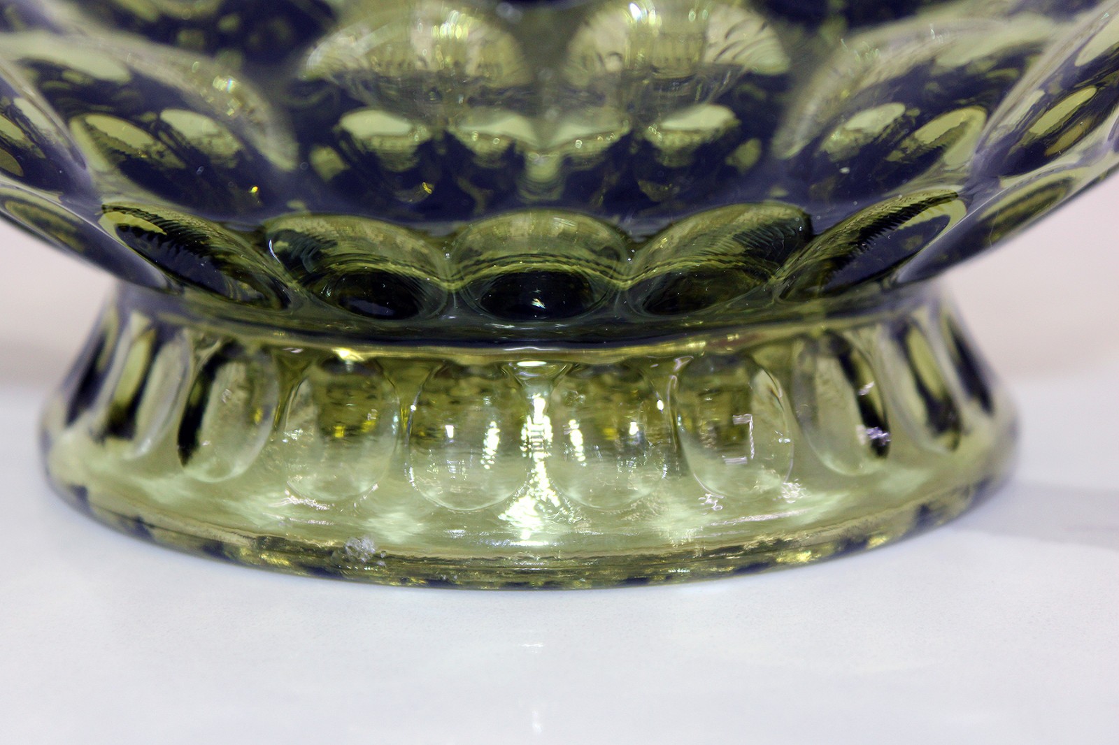 Vintage FENTON Colonial Green Thumbprint 4-Piece Epergne #4401 – 3 Horns