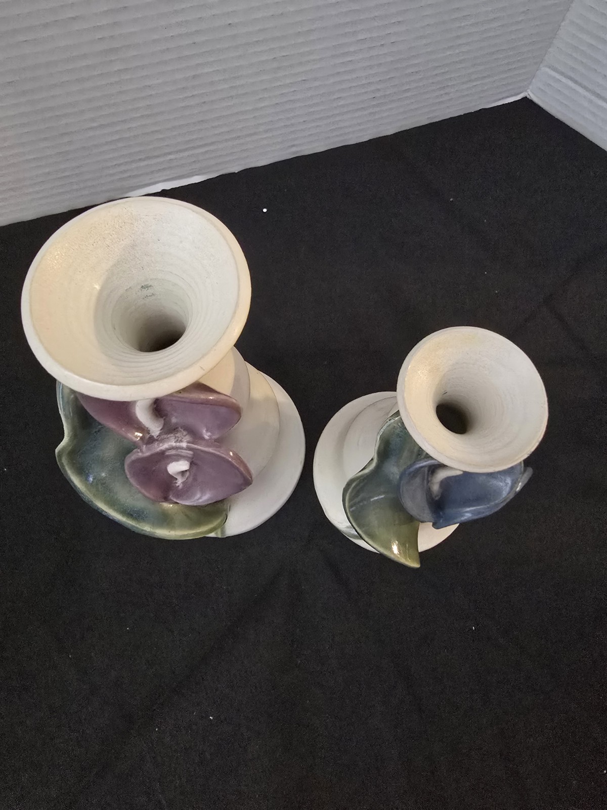Vintage pair of Jana Kozon Kausalik Calla Lily Art potter Bud Vase Set Of 2