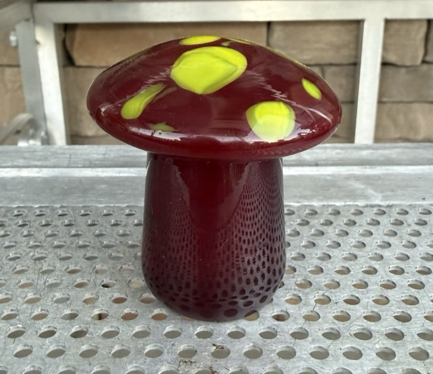 Blenko Glass Mushroom Paperweight – Ruby with Yellow Spots