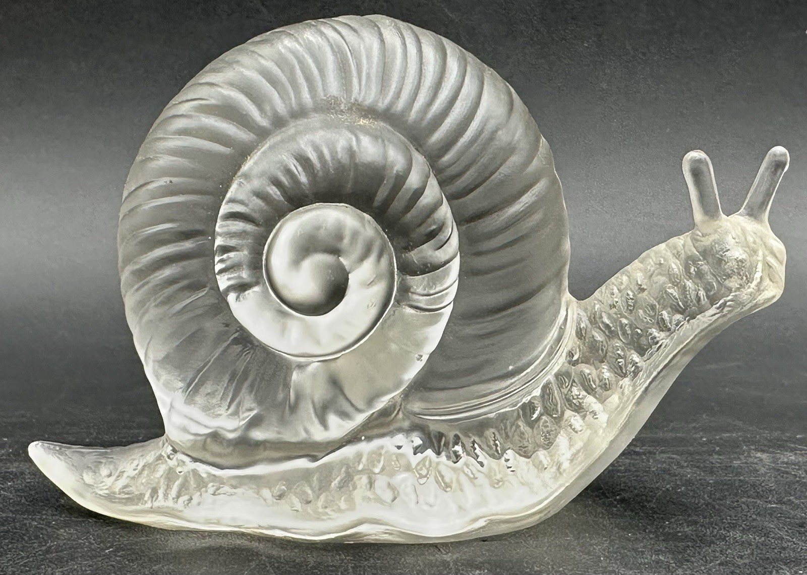 Vintage 1980s Fenton Art Glass Snail Figurine Paperweight Clear Glass 4″