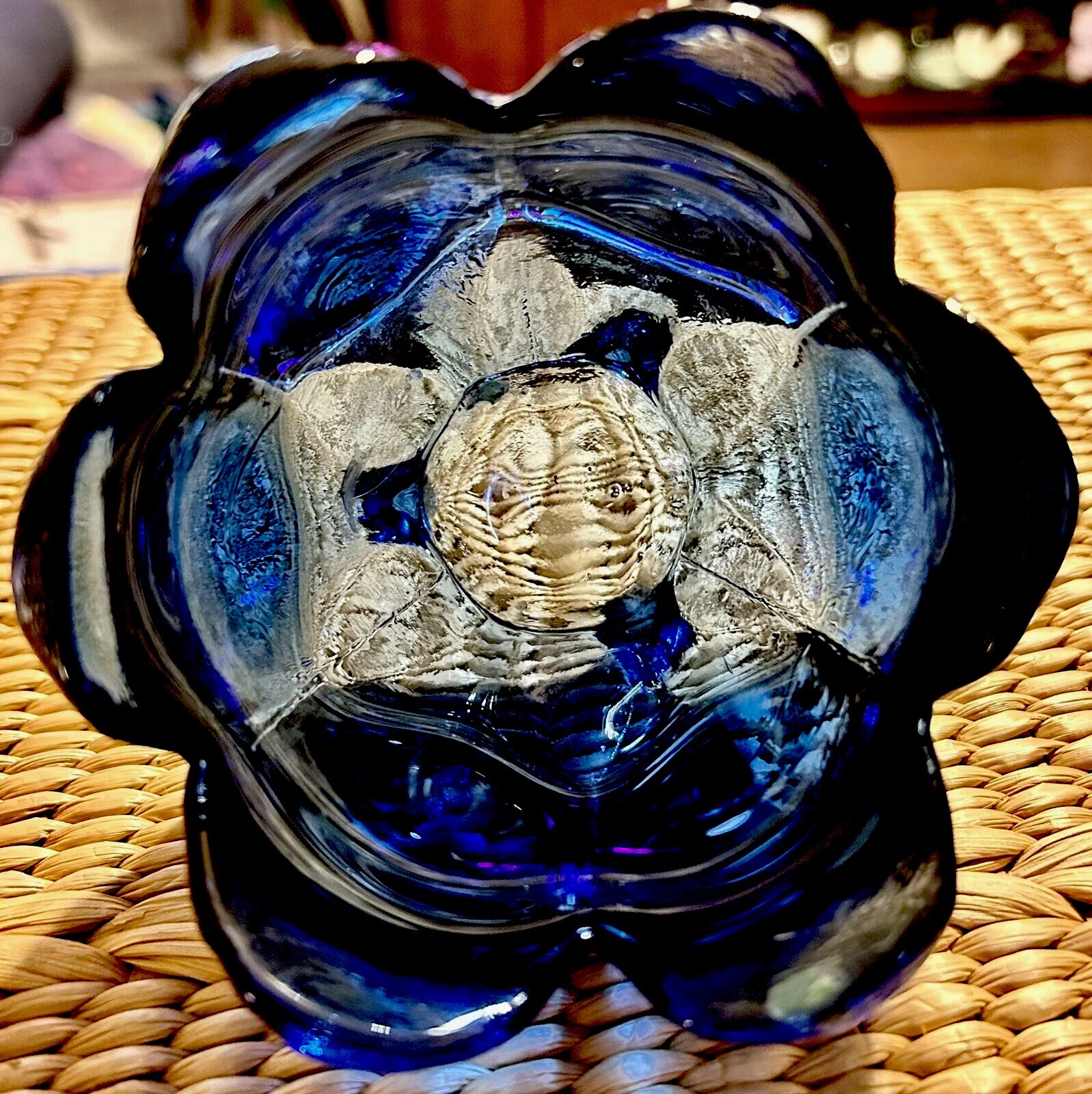 VINTAGE SPAIN DESIGN GUILD Cobalt Blue Heavy Glass Tulip Petal Vase Bowl