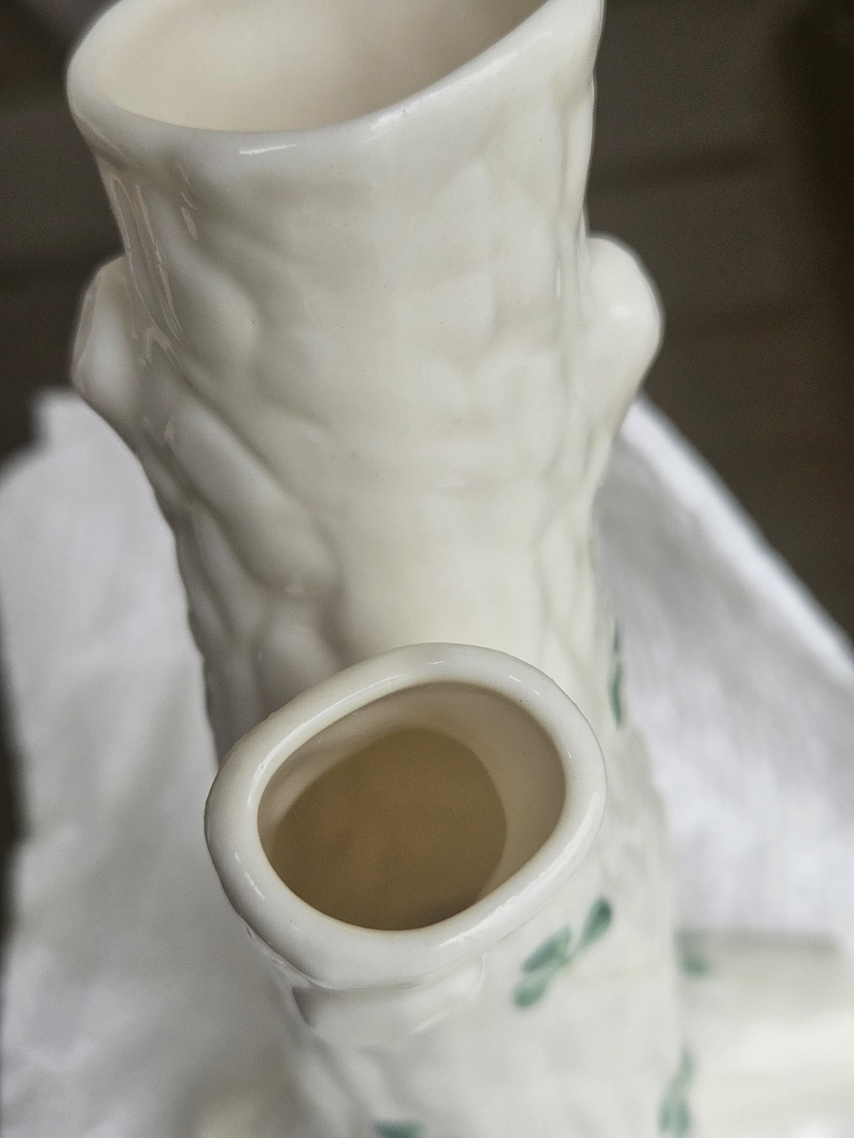 Vintage Belleek Ireland Shamrock Tree Trunk Vase 6th Green Mark 1965-1980 MINT