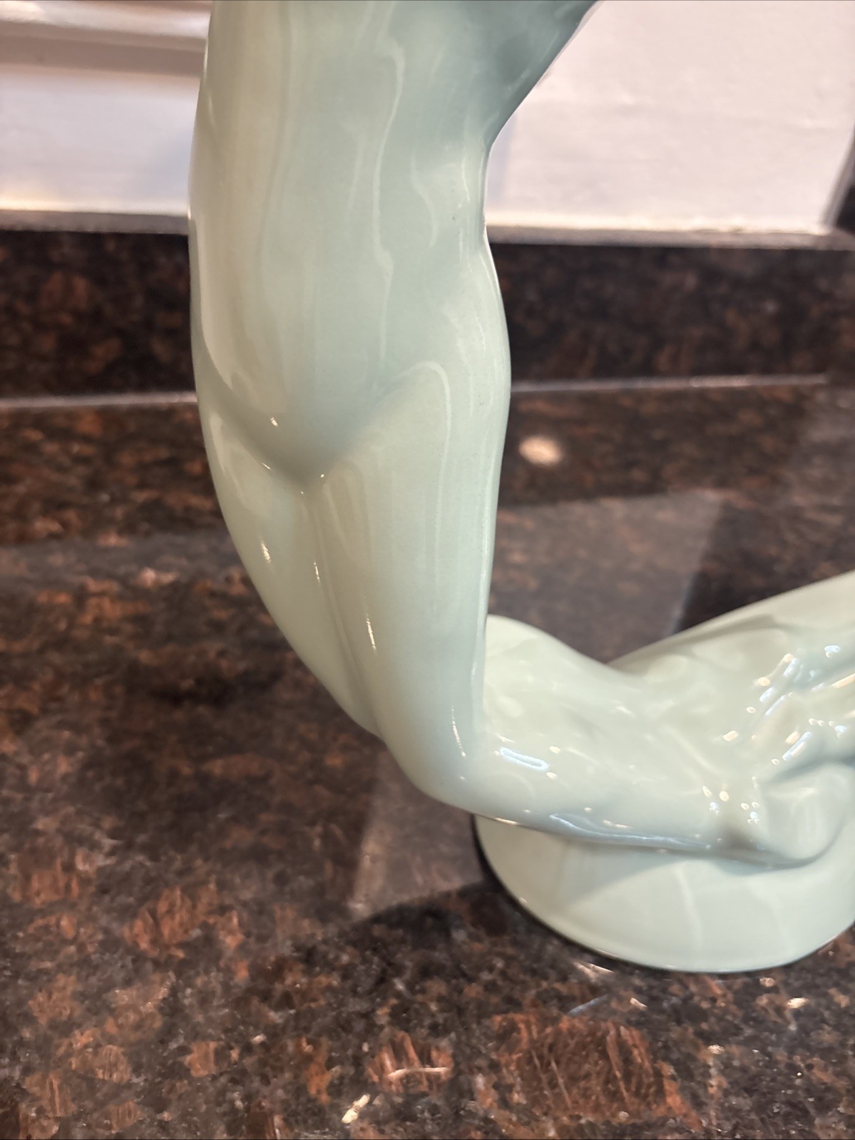 Haeger USA Infinity Circle of Love #6037 Vintage Powder Blue Sculpture GC 14.5”