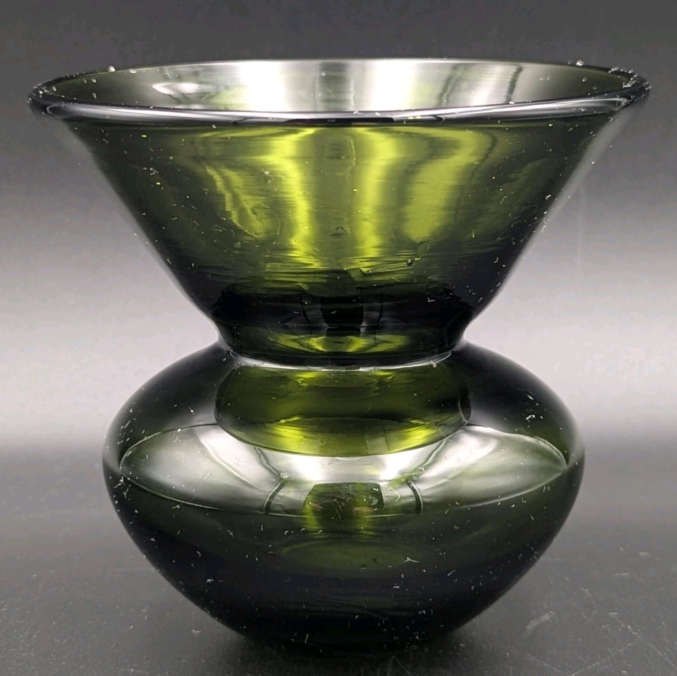 Handblown Green Glass Wide Mouth Vase Vintage Mid-Century Modern 4.75″ Tall