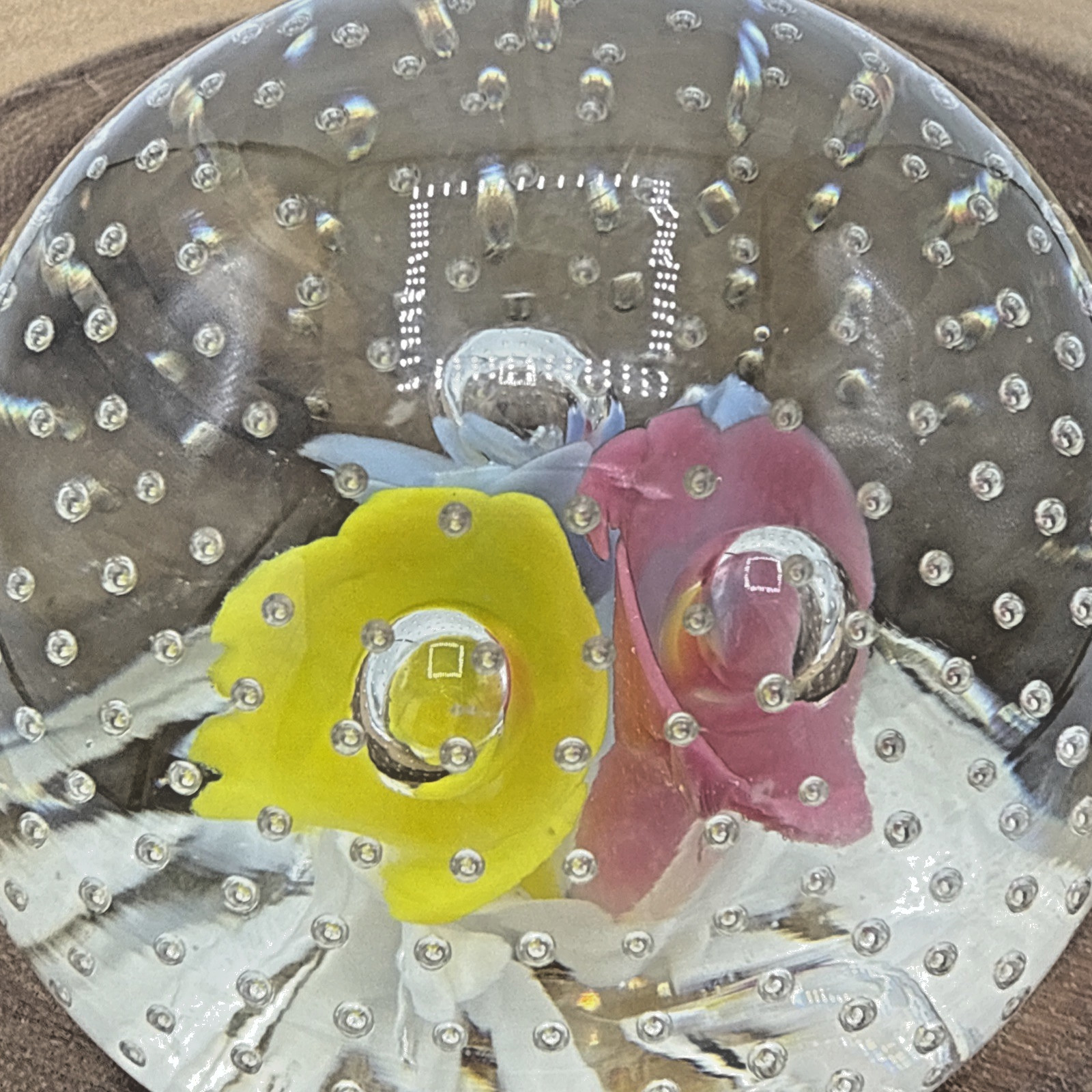Vintage St Clair Trumpet Flowers Pink Blue Yellow Controlled Bubbles Paperweight
