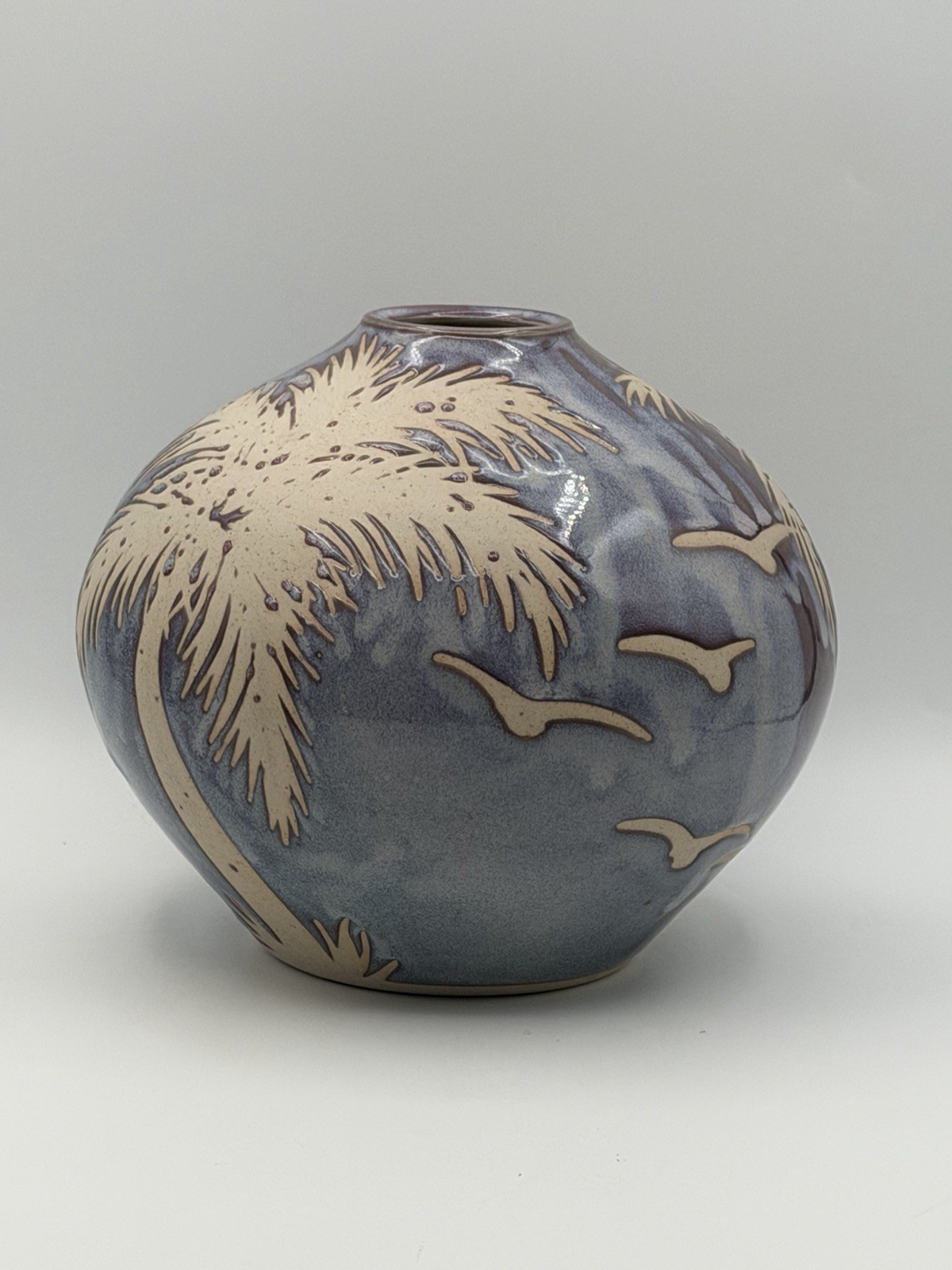 DMW Don Williams Studio Art Pottery Florida Palm Trees Birds Vase 6.75” Signed