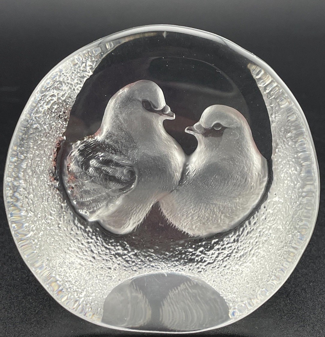 Vtg Signed Mats Jonasson Sweden Turtle Dove Etched Crystal Art Glass Paperweight