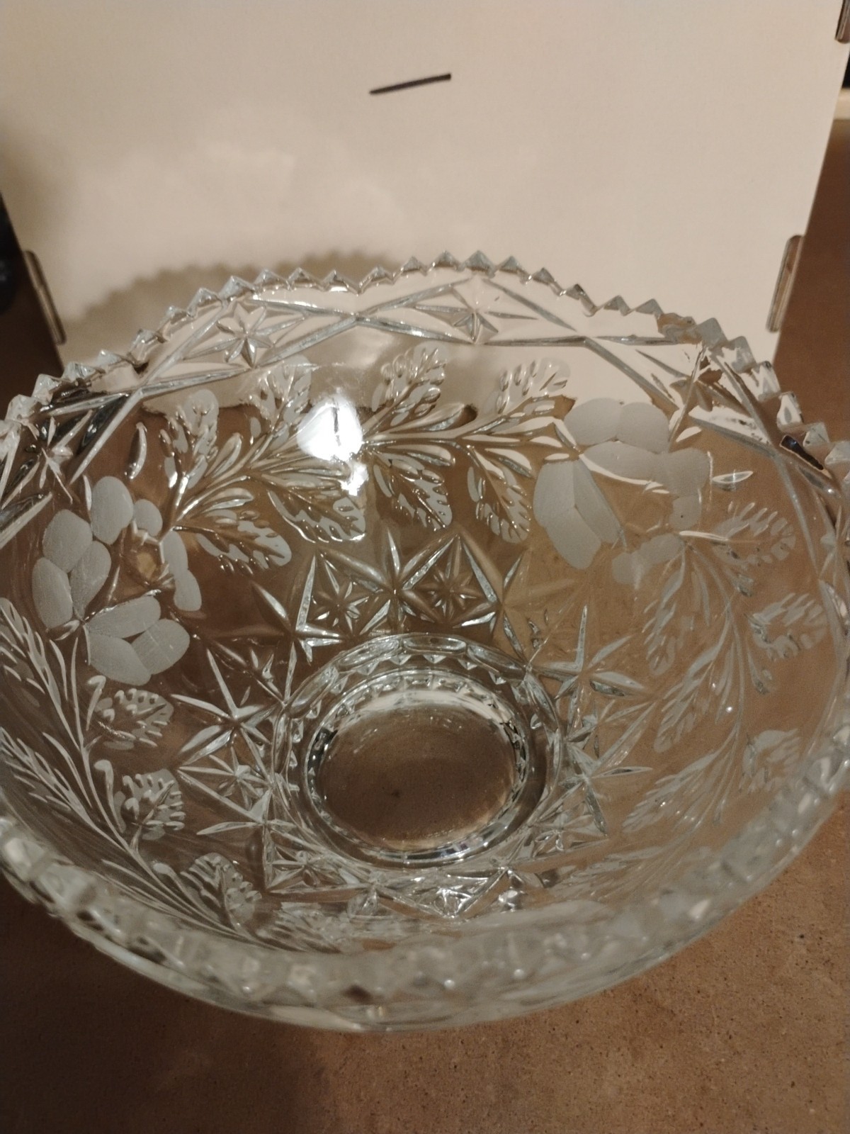 Cut Crystal Glass Vase Footed Centerpiece Rose Pattern Flowers Footed Etched R
