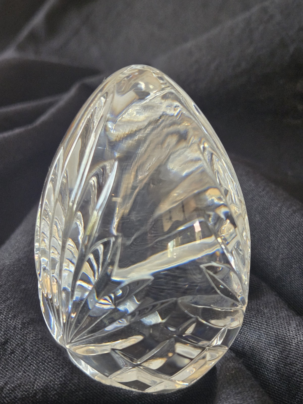 ROGASKA Richmond Crystal Egg Paperweight Sculpture
