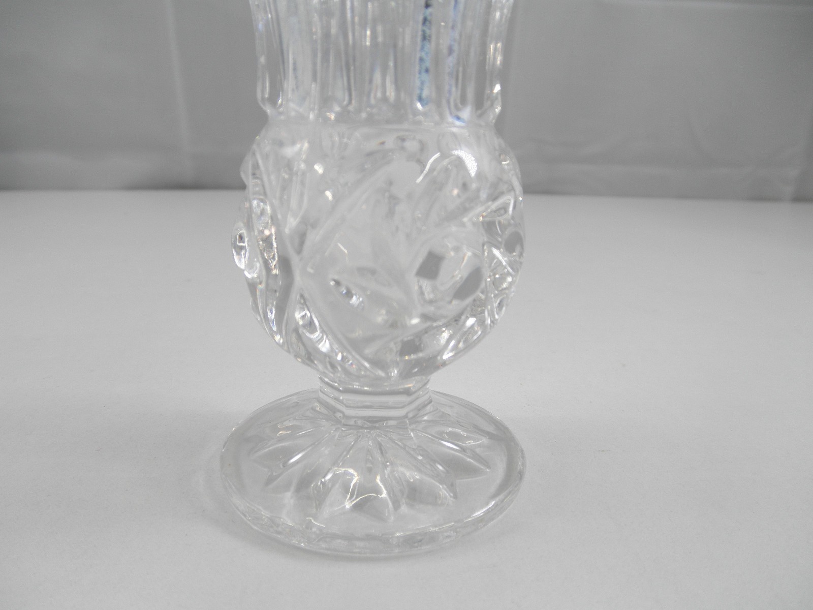 Vintage Bud Vase 4 3/8″ tall, Pinwheel Pattern by Crystal Clear Industries