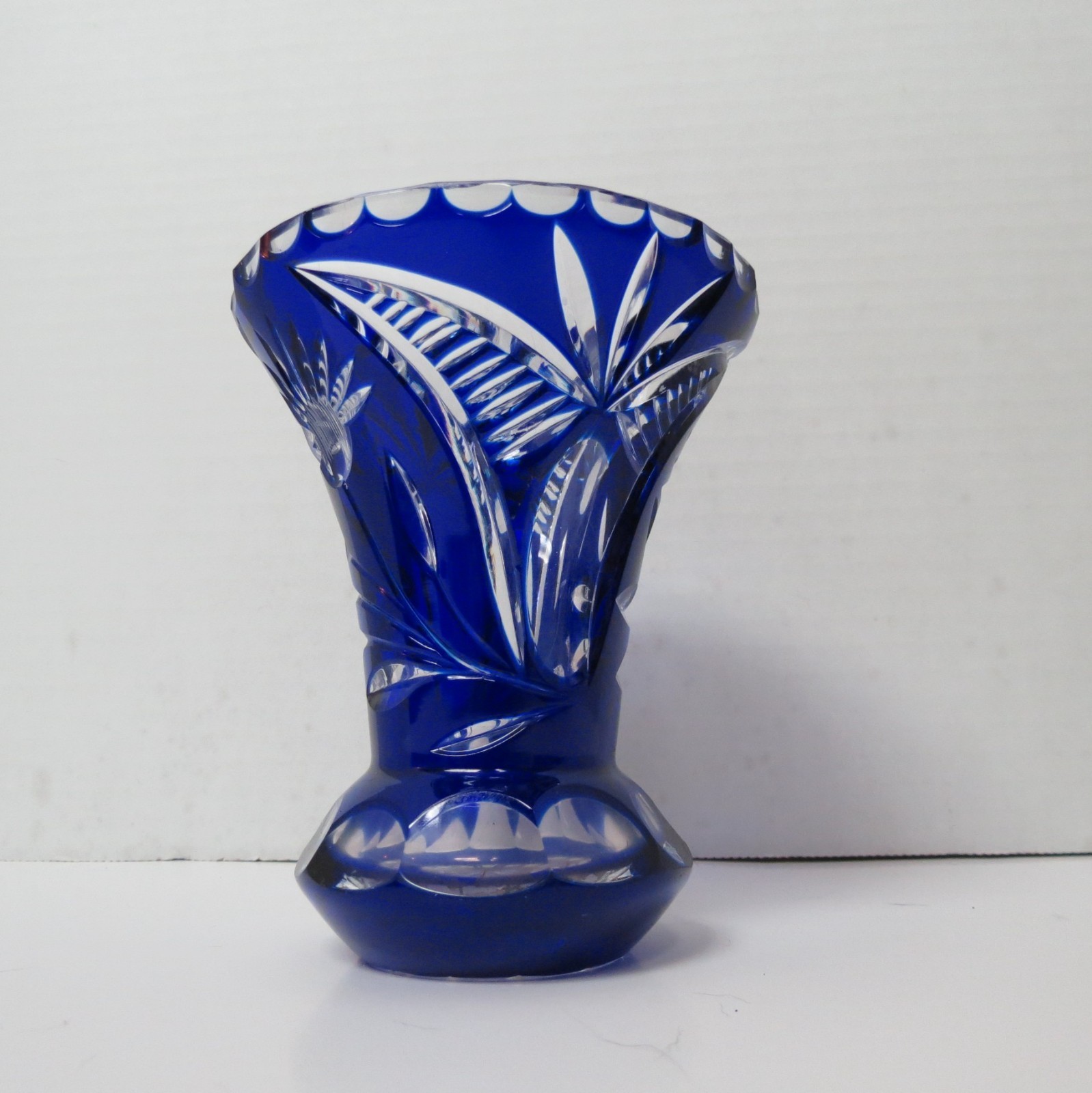 Vtg Cobalt Blue Cut To Clear Hand Cut Leaded Crystal Vase 5 1/2” Tall