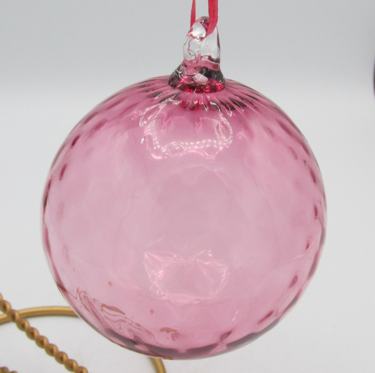 Vintage Pilgrim Cranberry Glass Optic Swirl Ball Hand Blown MCM Art Glass 3 in
