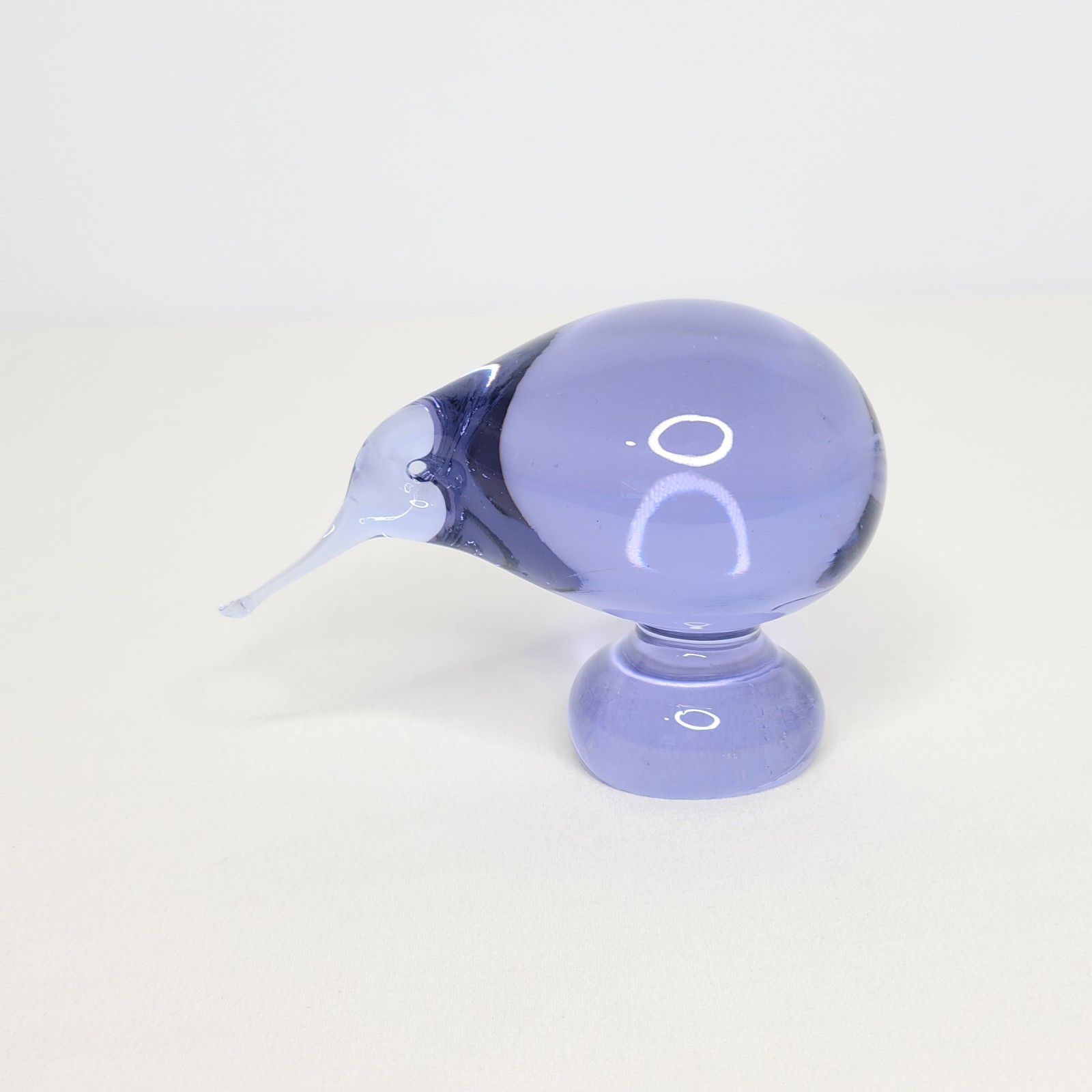 Vintage Hokitika Neodymium Glass Kiwi Bird Figurine Paperweight Purple Blue