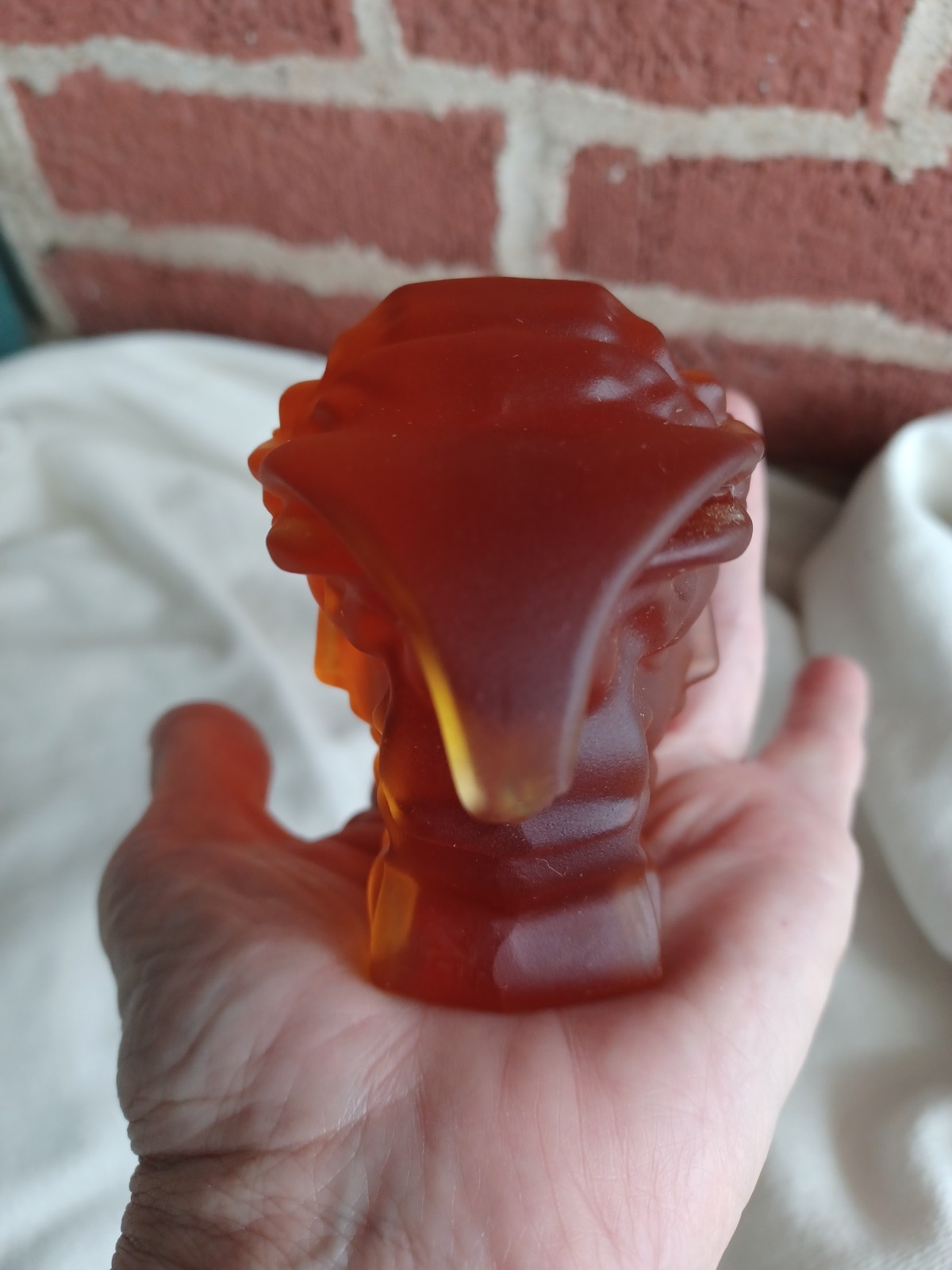 VINTAGE ROSENTHAL VERSACE FROSTED AMBER CRYSTAL MEDUSA LUMIERE PAPERWEIGHT read
