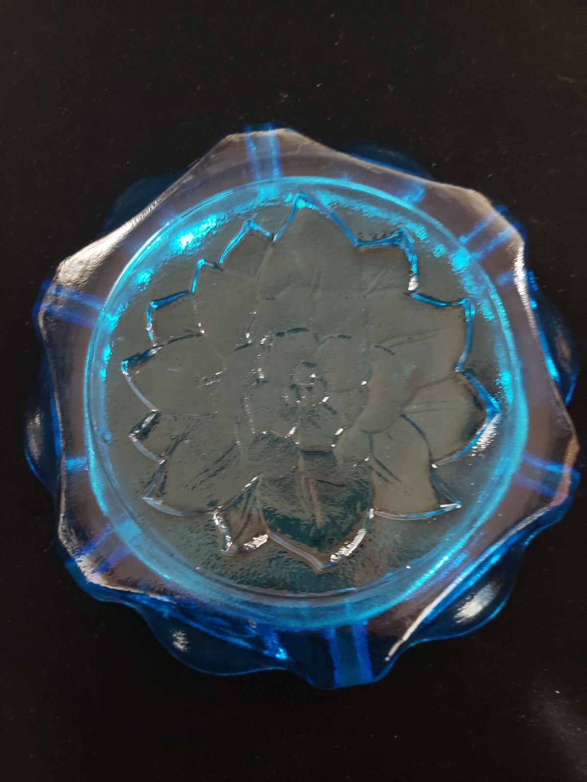 Vintage Heavy Blue Indiana Glass Ashtray Floral Bottom Tiara Lotus 4.6 lb 9.5 in