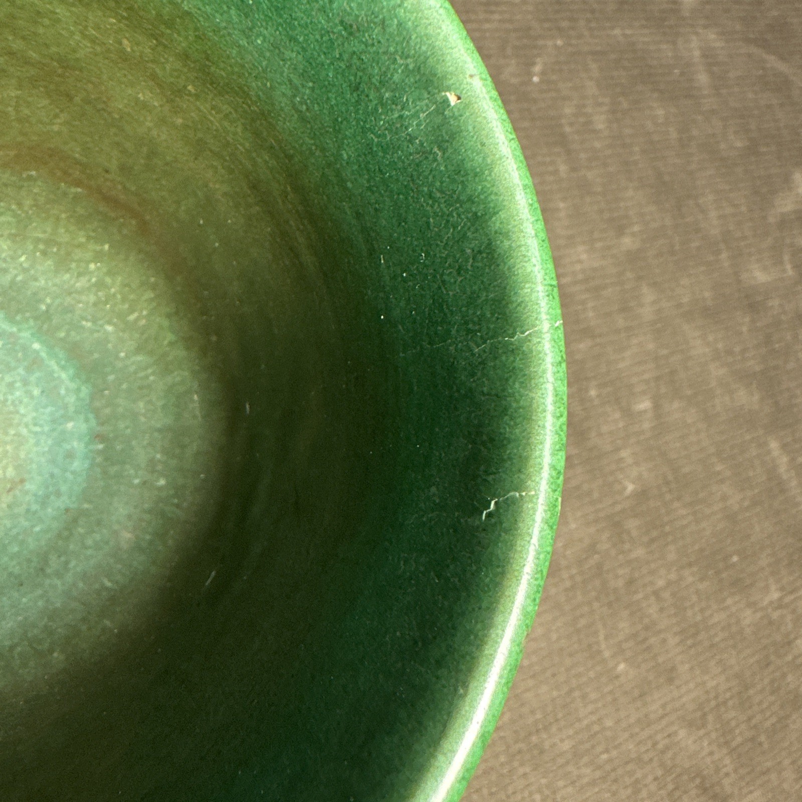ART DECO WELLER GREEN VELVA ART POTTERY VASE 4″ 1928-1933 See Details