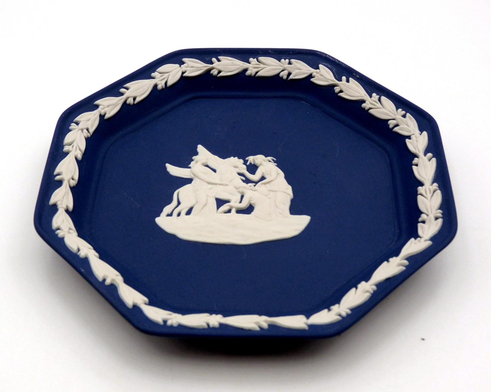 WEDGWOOD Jasperware – White on Portland Blue PEGASUS Octagonal PLATE 12.3cm D
