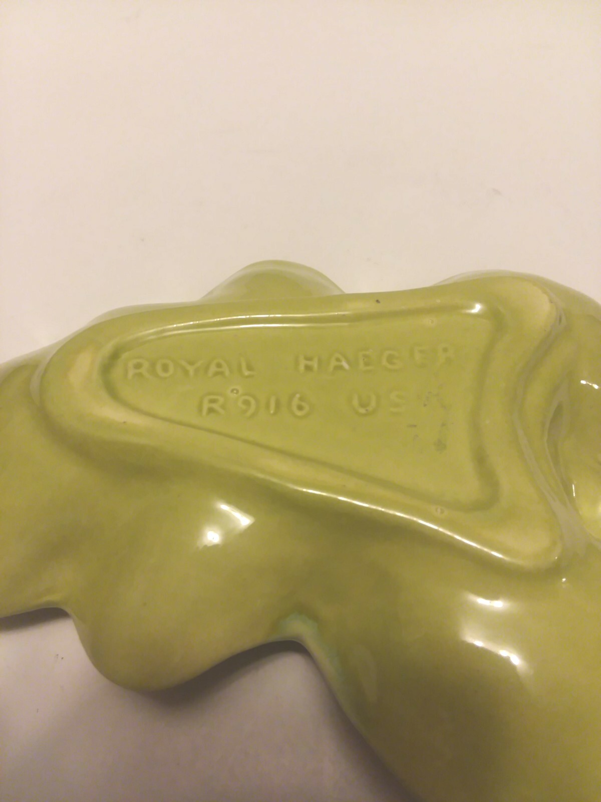 Vintage Royal Haeger R916 Green Drip Glaze Leaf Platter,Dish 10″ × 6″