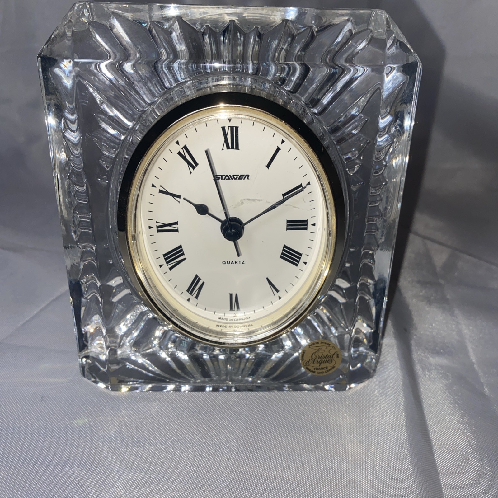 VTG Cristal d’Arques Starburst- Lead Crystal, Mantel/Shelf Quartz Clock, Elegant