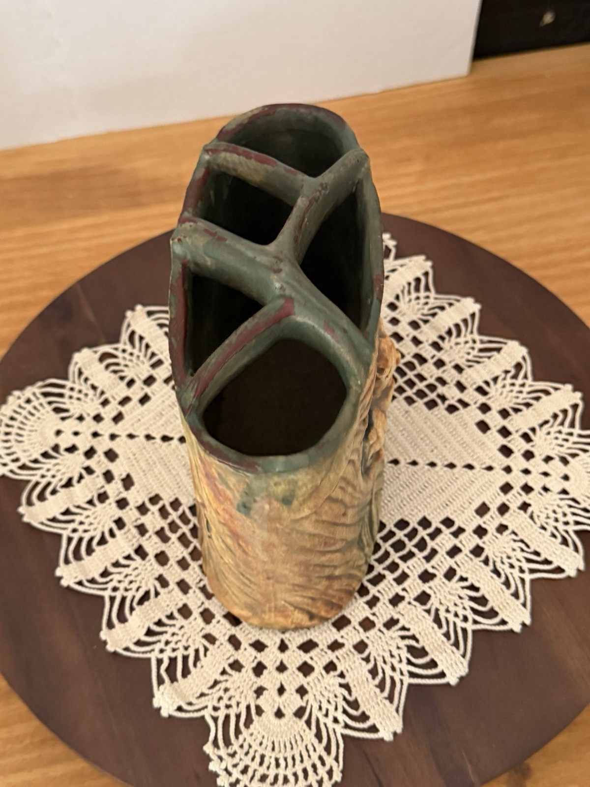 Weller Pottery Woodcraft Three Fox in A Log Planter, 1920s, Nice Condition