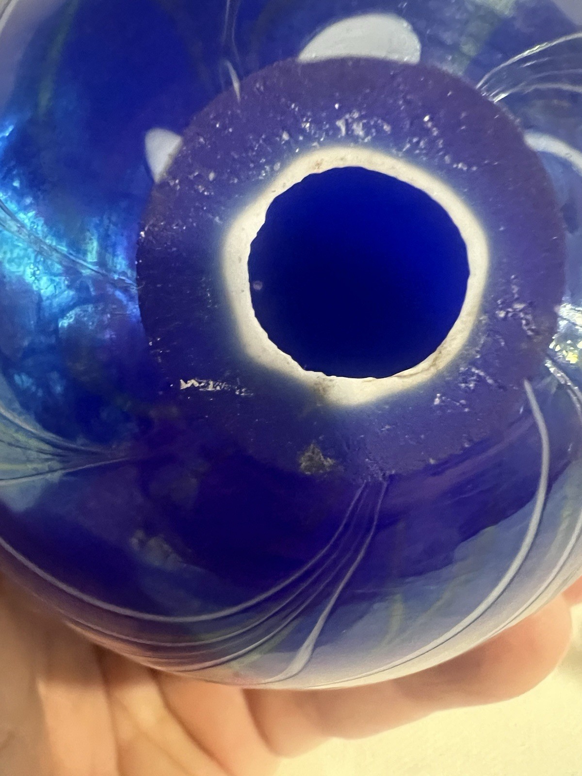 5″ Vandermark Art Glass Egg Paperweight Pulled Feather Iridescent 1970s