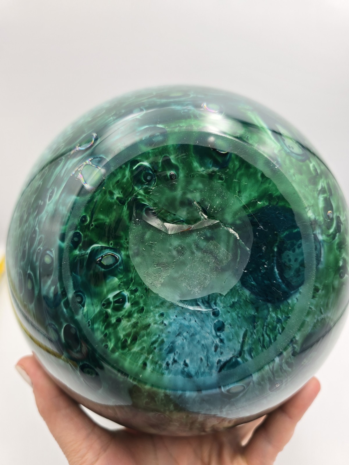 Hand Blown Glass Vase Large Peacock Design Vase (Murano?) Green Blue Black White