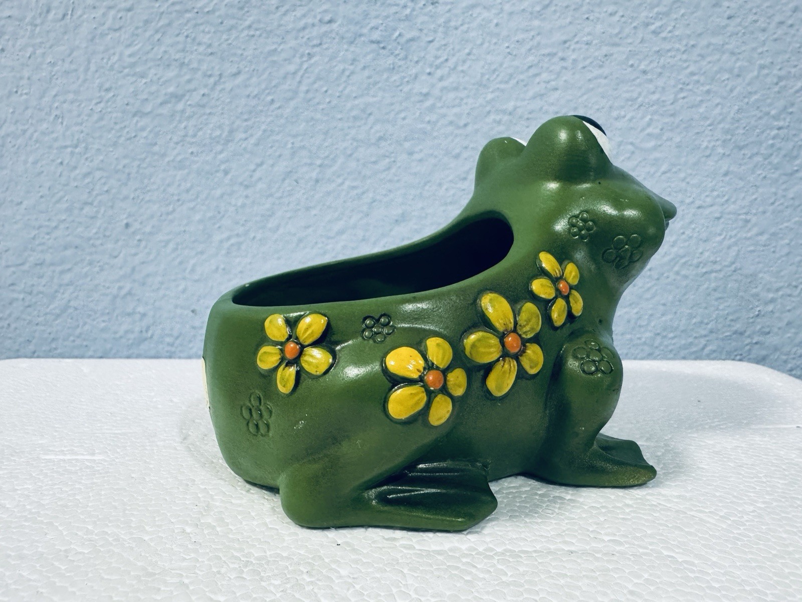 VTG Green Frog Toad Ceramic Planter Cachepot Japan Lorrie Designs Floral RARE