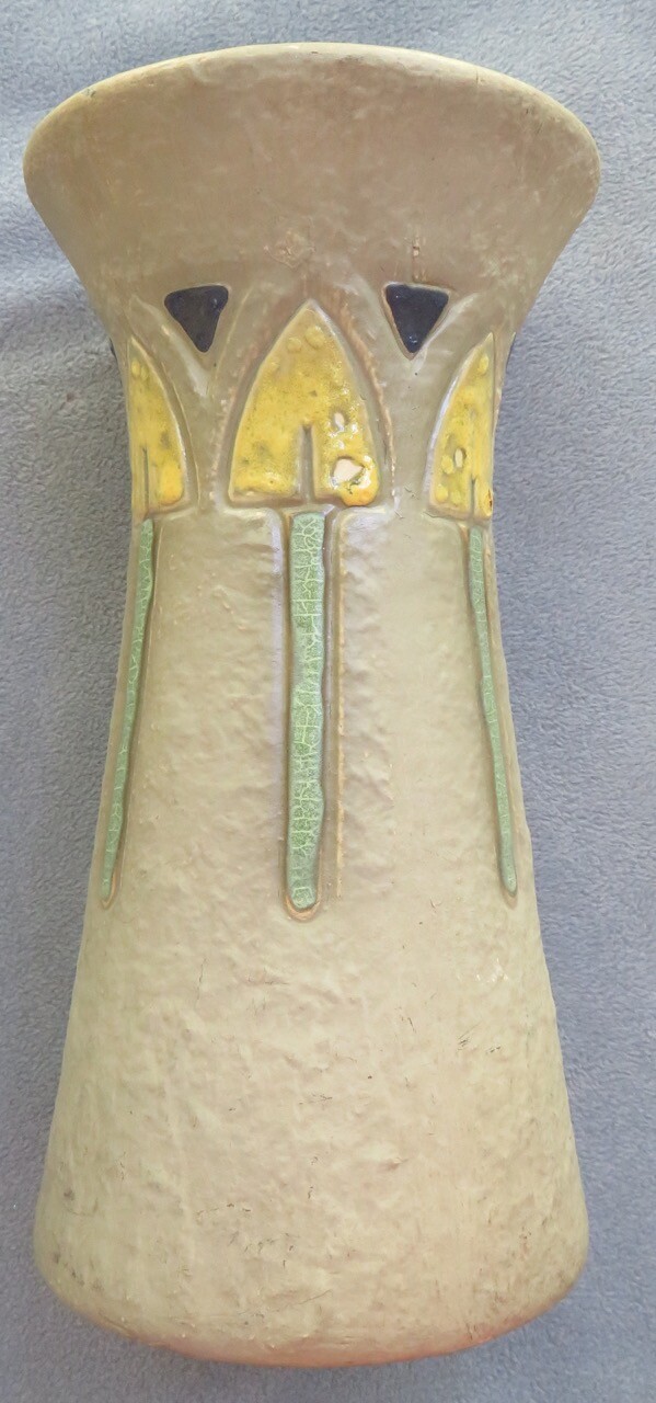 Vintage LG Roseville Pottery Arts & Crafts Mostique Arrow Vase 164-15 Mission