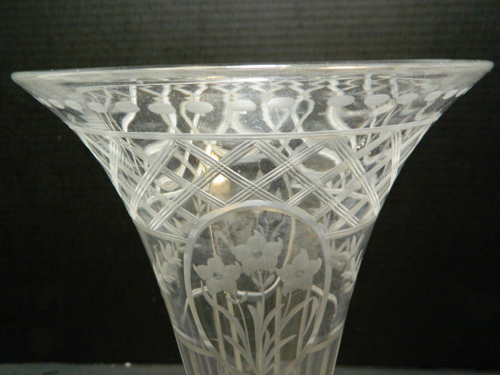 Antique Sinclaire? Copper Wheel Cut Glass Trumpet Vase 12.88″ x 6.5″ x 6.5″ Exc
