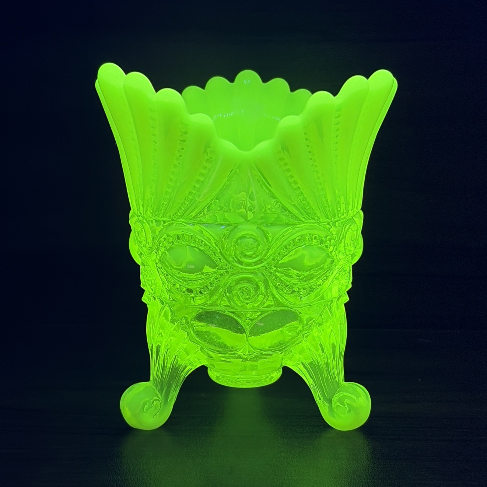 Mosser Eye Winker Footed Spooner Vase 6″ Vaseline Opalescent Uranium UV Glow