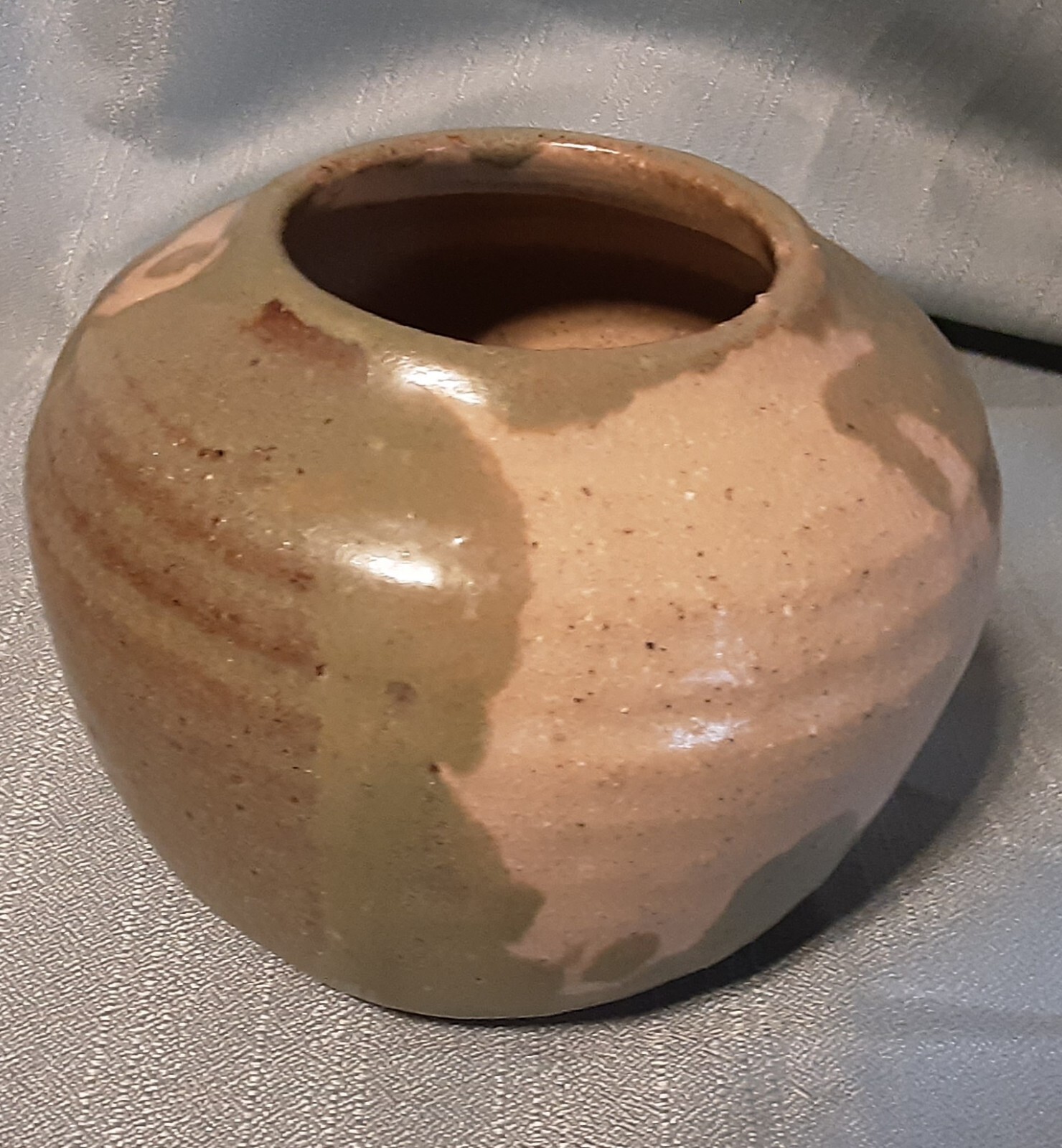 Hand Thrown Pottery Decorative Round Vase/Holder, Signed KAZ 80