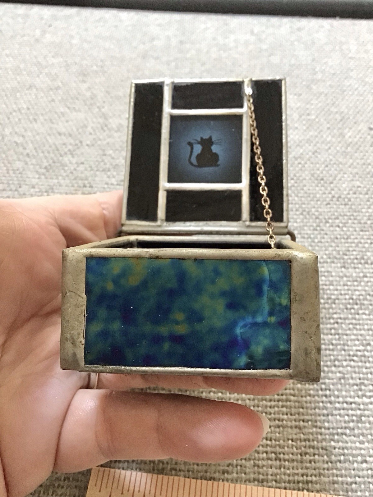 Black Cat Stained Glass 2” Hinged Trinket Box Blue Green Iridescent