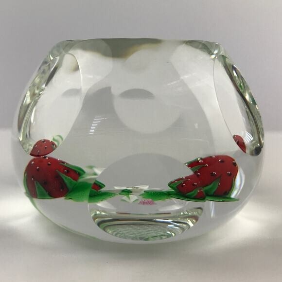 Perthshire 1986D Strawberries Lampwork Fruit Flower Faceted Paperweight Cert