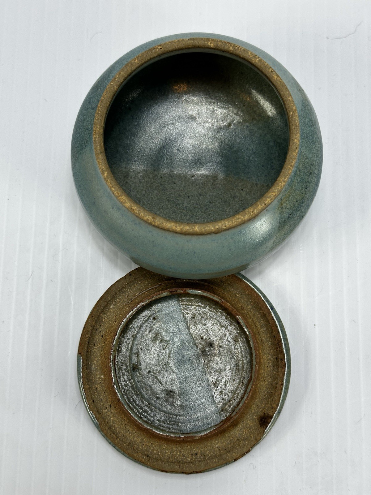 Vintage Handmade Studio Art Pottery Stoneware Lidded Trinket Box Jar Signed