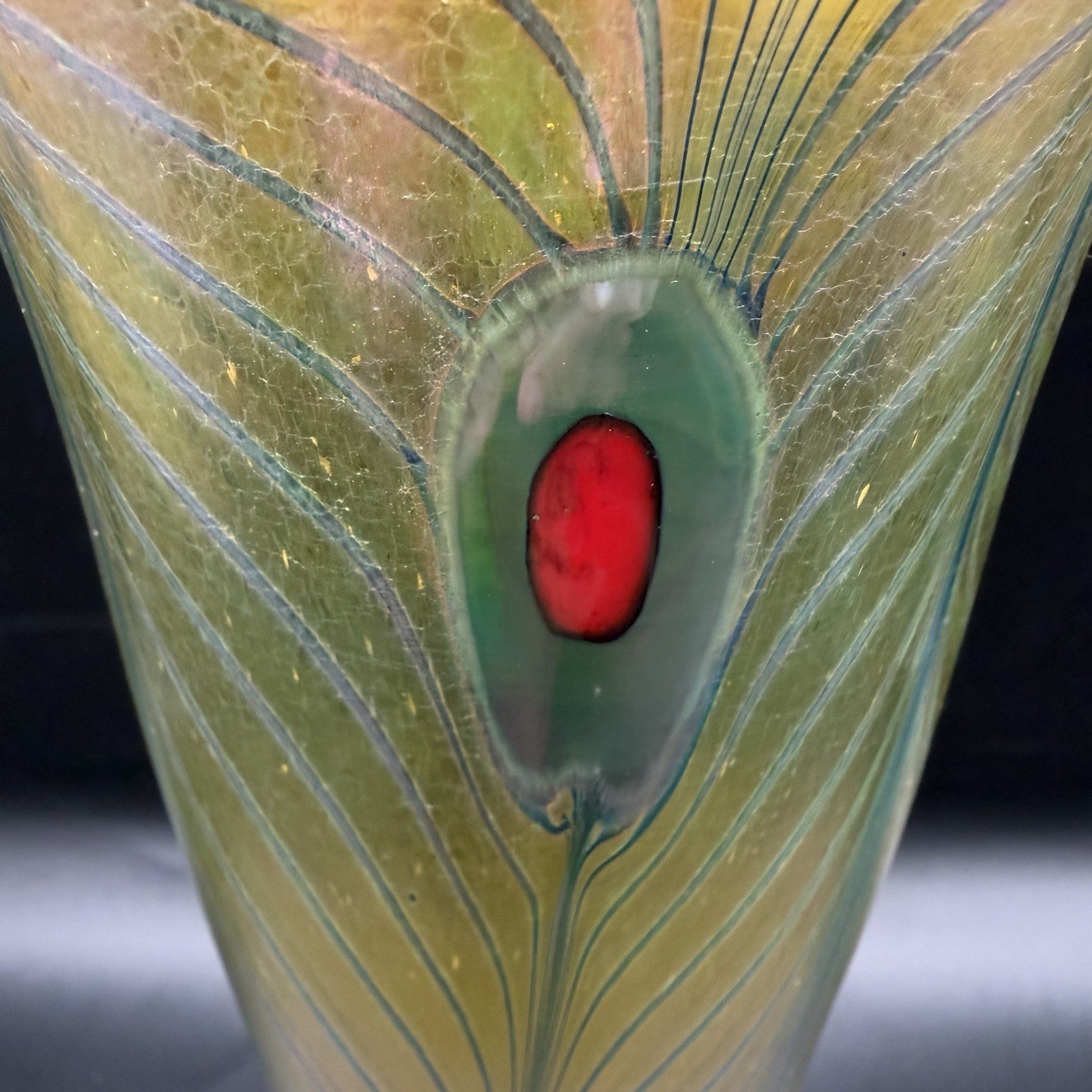 Robert Held Art Glass Vase In An Iridescent “Peacock Feather” Design Signed Rare
