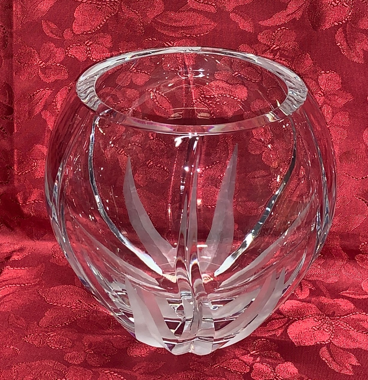 Mikasa ~Flame D’Amore~ 6″ Cut Crystal Flower Vase