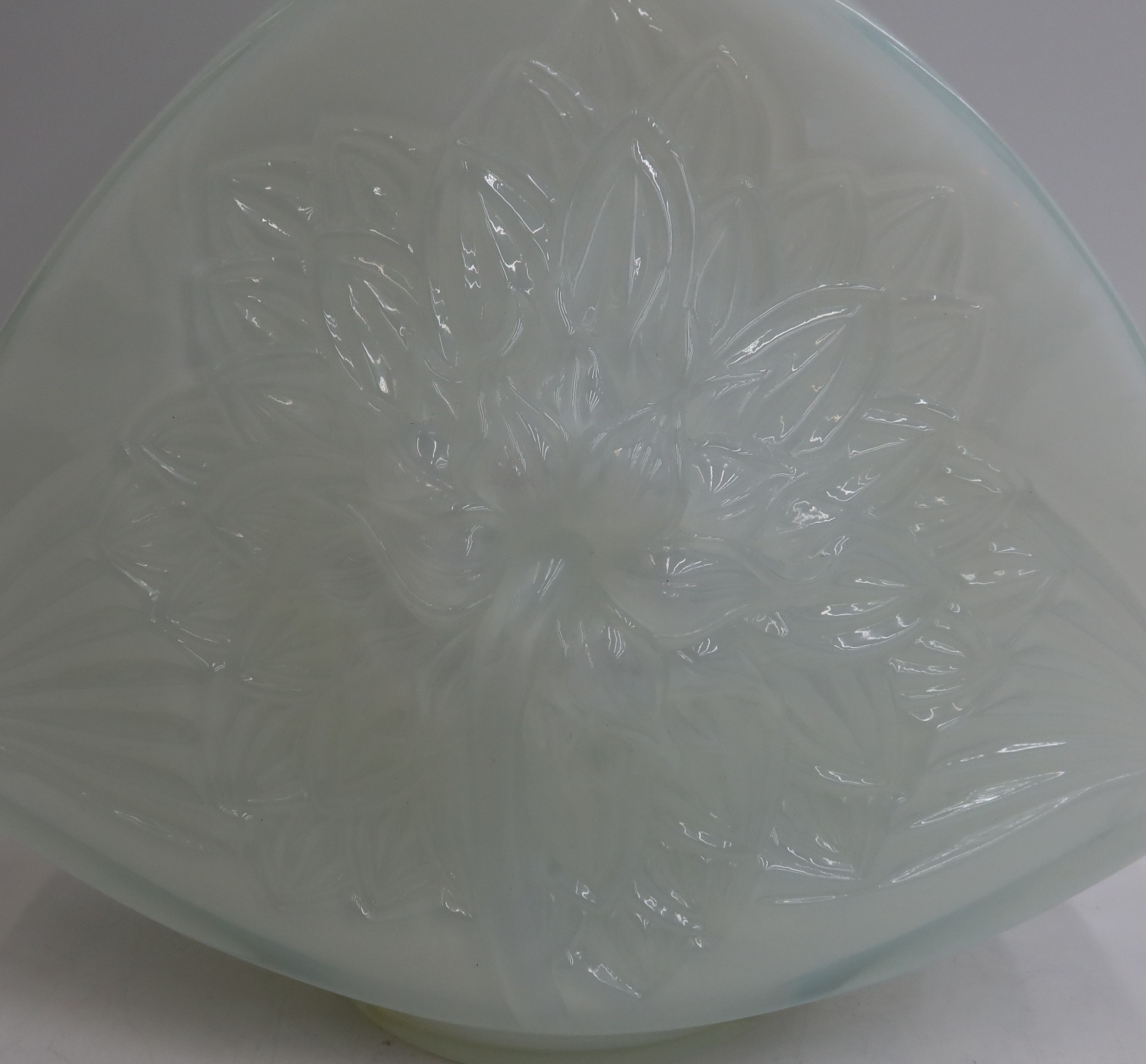 Lalique France Opalescent Art Glass Dahlia Flower Vase 2005